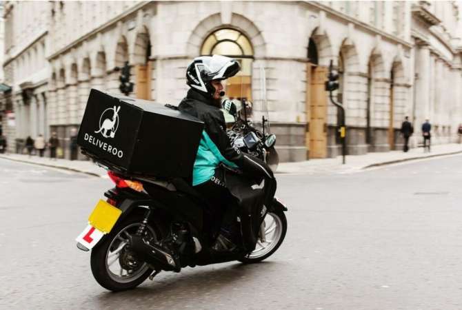 Njoftime Pune Motorrist (me ose pa motor) Banakiere (Turni i parë) Ndihmës Banakiere Kuzhinier/e Kamarier/e