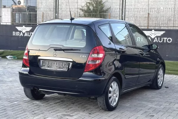 Cars for sale in Tirana - 3,300 Euro