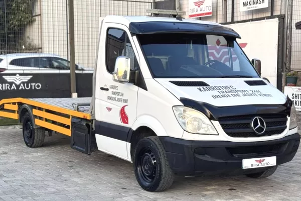 Makina ne shitje ne Tirane - 15,500 Euro
