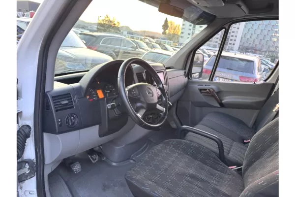 Makina ne shitje ne Tirane - 15,500 Euro