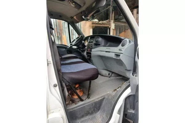 Makina ne shitje ne Tirane - 13,000 Euro