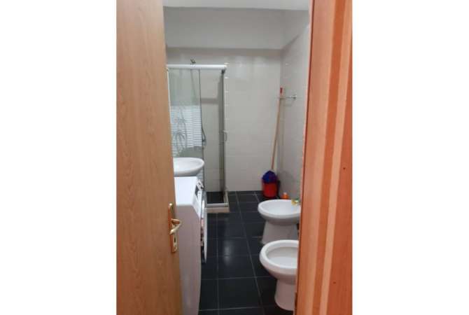 Shtepi me qera 2+1 ne Tirane - 50,000 Leke