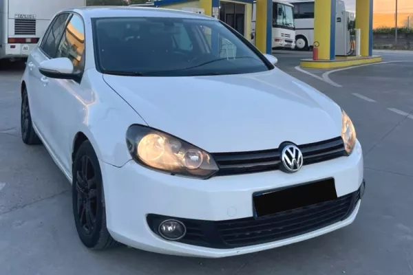 Makina ne shitje ne Tirane - 4,200 Euro