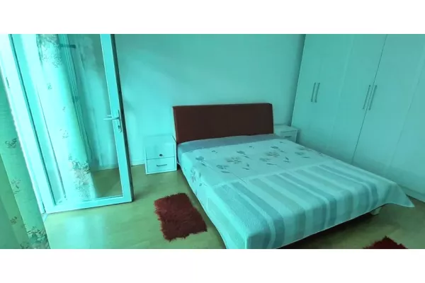 Shtepi me qera 1+1 ne Tirane - 30,000 Leke