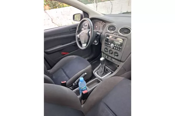 Makina ne shitje ne Tirane - 2,200 Euro