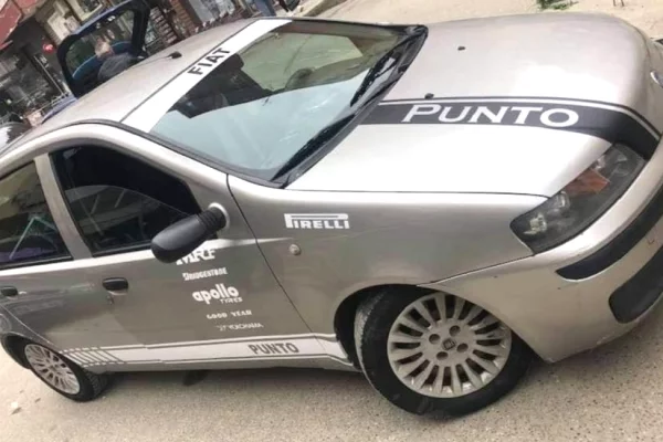 Makina ne shitje ne Tirane - 1,600 Euro