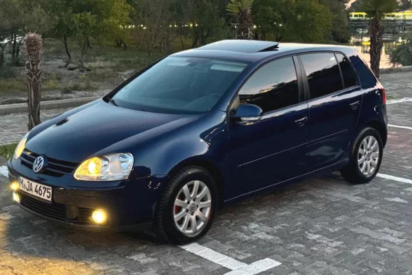 Makina ne shitje ne Tirane - 5,200 Euro