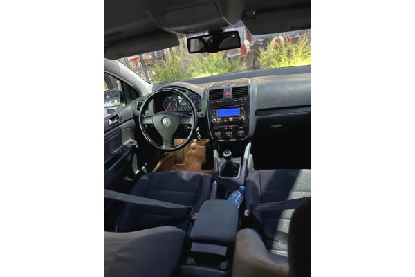 Cars for sale in Tirana - 3,300 Euro
