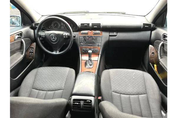 Cars for sale in Tirana - 4,200 Euro