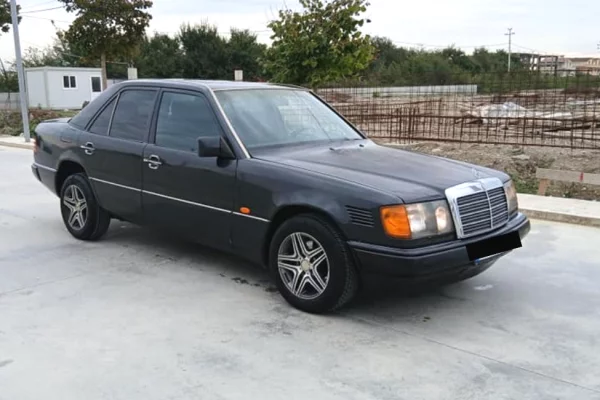 Makina ne shitje ne Tirane - 2,600 Euro