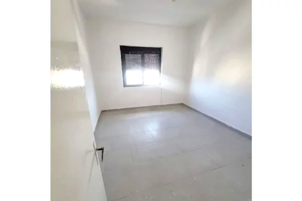 Shtepi ne shitje 1+1 ne Tirane - 27,000 Euro
