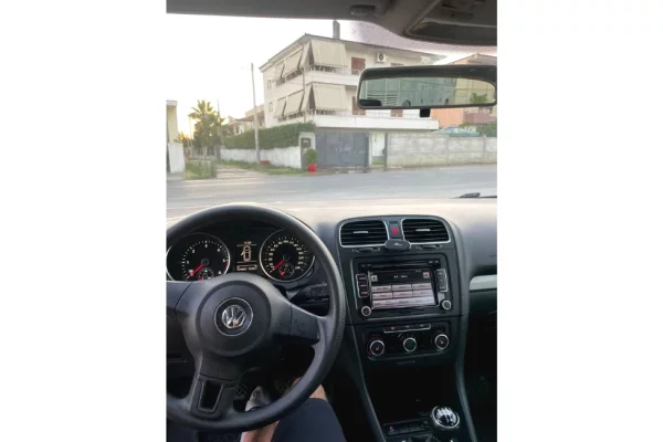 Makina ne shitje ne Tirane - 5,300 Euro
