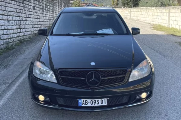 Cars for sale in Tirana - 5,500 Euro