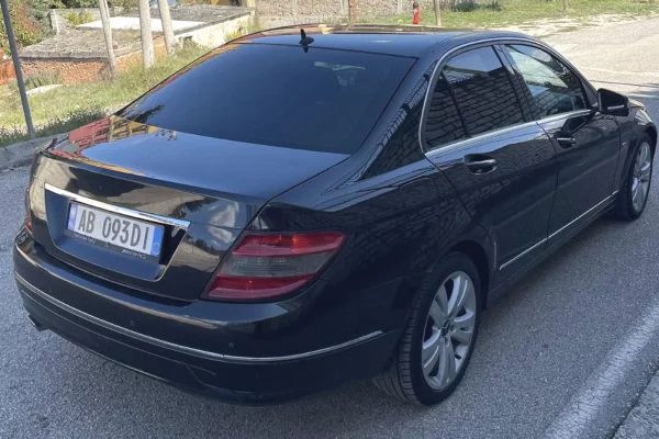 Cars for sale in Tirana - 5,500 Euro