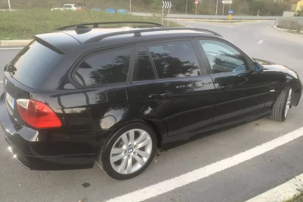 Cars for sale in Tirana - 2,800 Euro