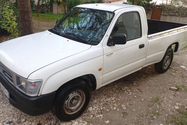 Makina ne shitje ne Vlore - 6,700 Euro