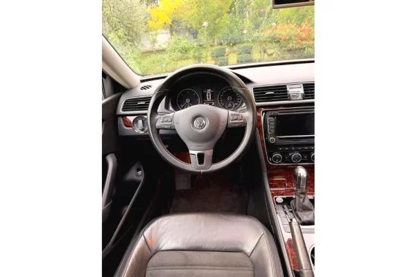 Makina ne shitje ne Tirane - 8,300 Euro