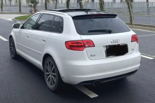 Makina ne shitje ne Durres - 7,300 Euro