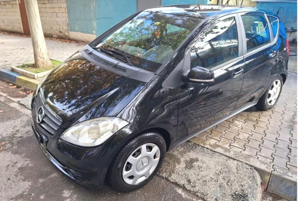Makina ne shitje ne Elbasan - 3,999 Euro
