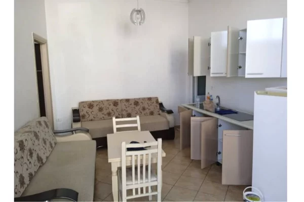 Shtepi me qera 1+1 ne Tirane - 260 Euro