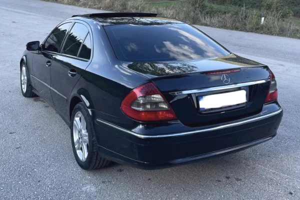 Makina ne shitje ne Fier - 7,499 Euro