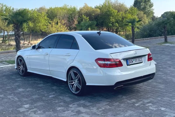 Cars for sale in Tirana - 9,500 Euro