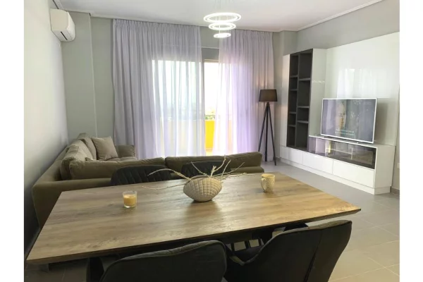 Shtepi me qera 2+1 ne Tirane - 600 Euro