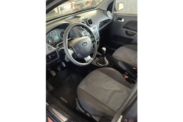Cars for sale in Tirana - 2,600 Euro
