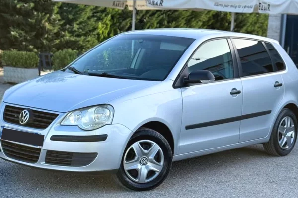 Cars for sale in Tirana - 2,700 Euro