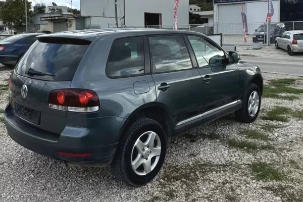 Cars for sale in Tirana - 6,300 Euro