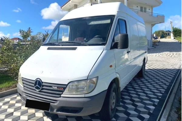 Cars for sale in Tirana - 7,200 Euro
