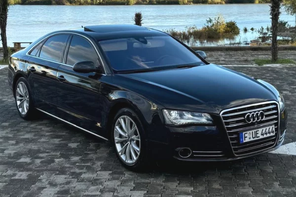 Makina ne shitje ne Tirane - 13,500 Euro