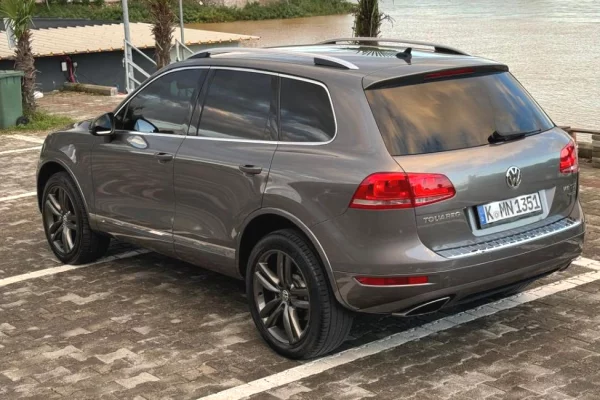 Makina ne shitje ne Tirane - 12,500 Euro