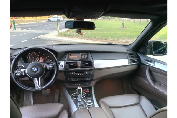 Makina ne shitje ne Tirane - 9,400 Euro