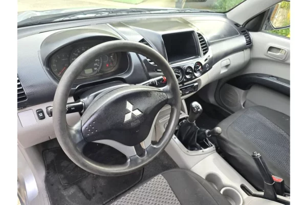 Makina ne shitje ne Tirane - 9,000 Euro