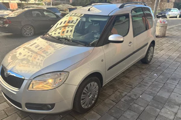 Makina ne shitje ne Tirane - 3,500 Euro