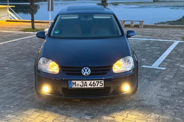 Makina ne shitje ne Tirane - 5,200 Euro