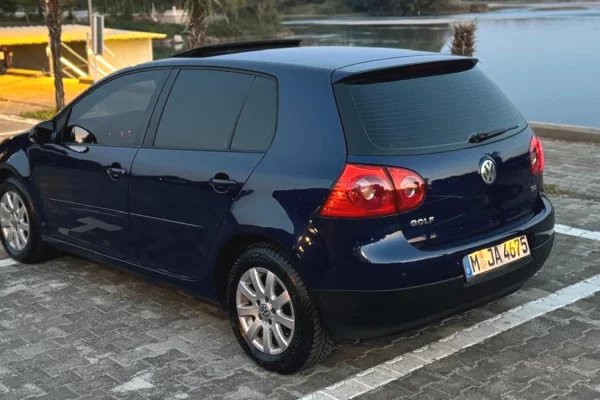 Makina ne shitje ne Tirane - 5,200 Euro