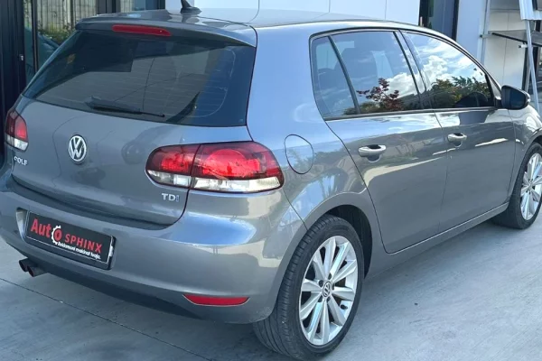 Makina ne shitje ne Tirane - 6,900 Euro