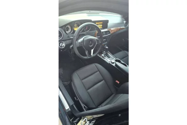 Makina ne shitje ne Tirane - 7,500 Euro