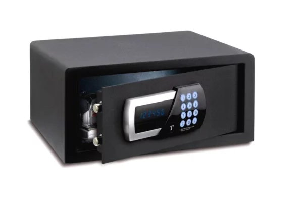 Different articles in Tirana - 190 Euro