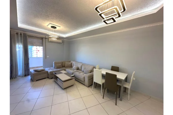 Shtepi me qera 2+1 ne Tirane - 55,000 Leke