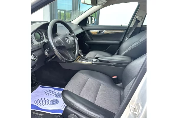 Cars for sale in Tirana - 5,800 Euro