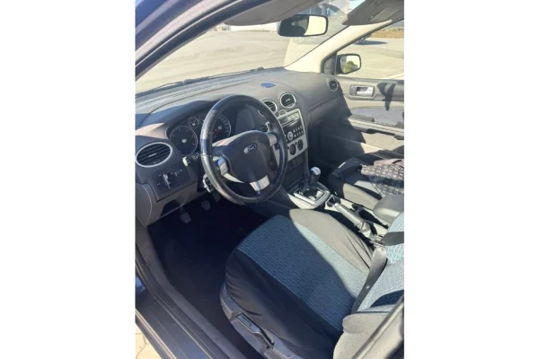 Cars for sale in Tirana - 2,700 Euro