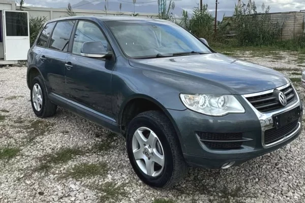 Cars for sale in Tirana - 6,300 Euro