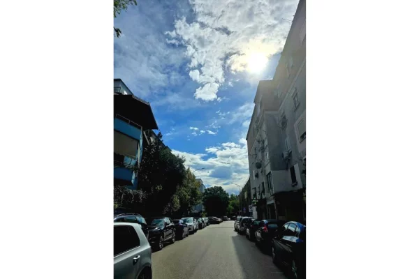 Business Property for Rent 3+1 in Tirana - 40,000 Leke