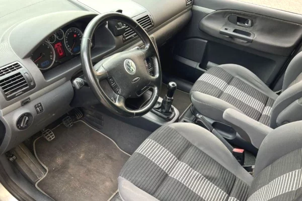 Cars for sale in Tirana - 5,000 Euro