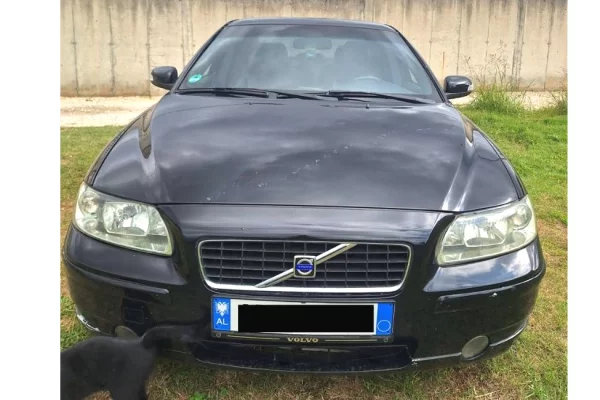 Cars for sale in Tirana - 4,000 Euro