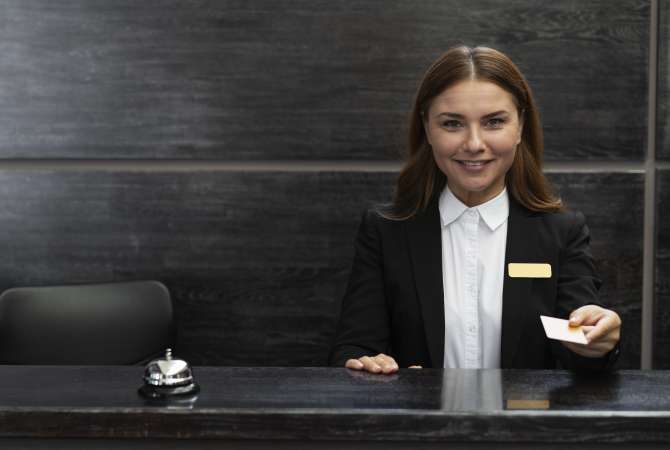 Njoftime Pune recepsionist/e