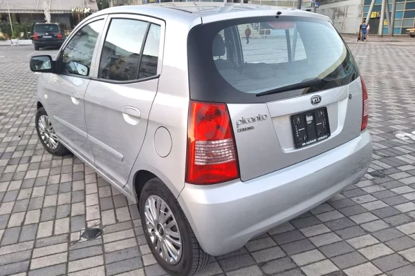 Makina ne shitje ne Elbasan - 3,500 Euro